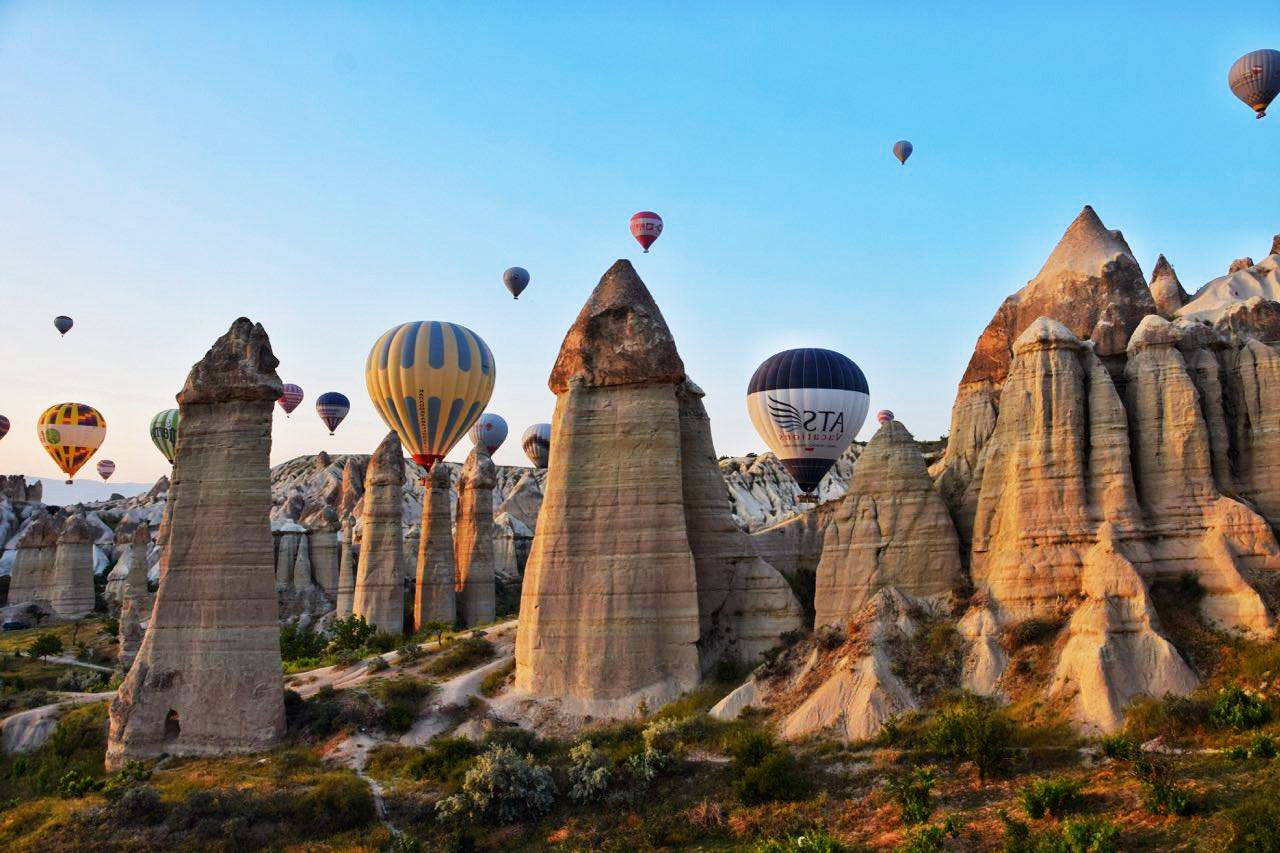 Peri Bacaları: Kapadokya’nın Büyülü Oluşumları